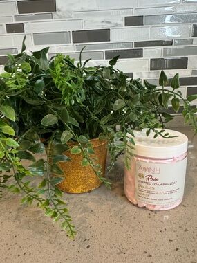 AMINNAH - Rose Whipped Foaming Soap
